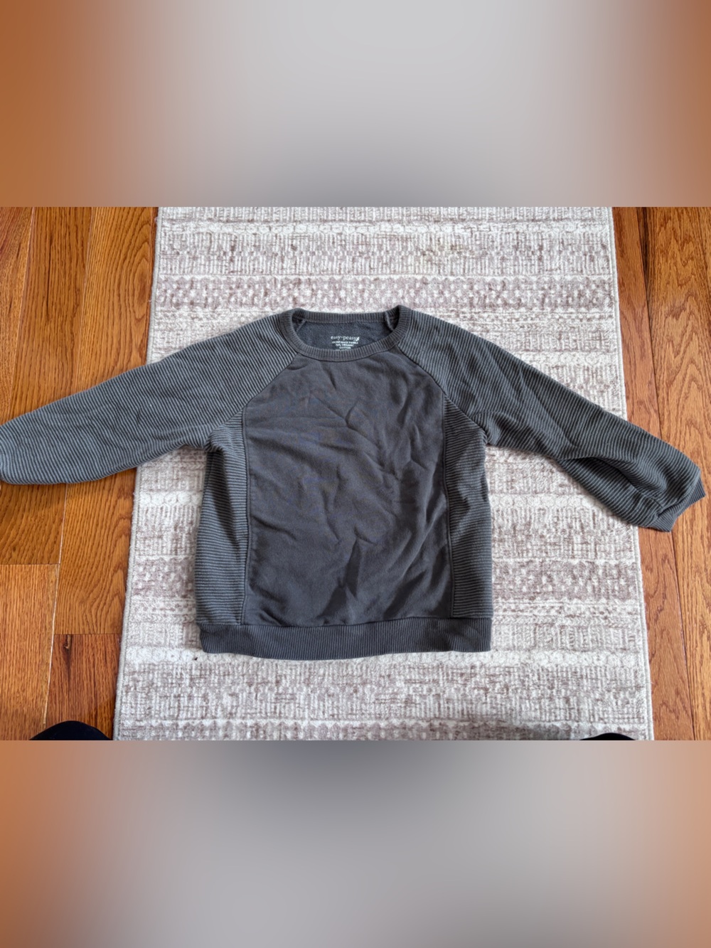 Easy-peasy 70% organic cotton sweatshirt